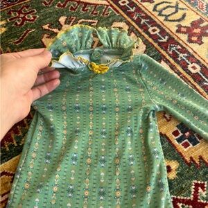 Misha &Puff girls Green Patterned outfit Set
Organic cotton